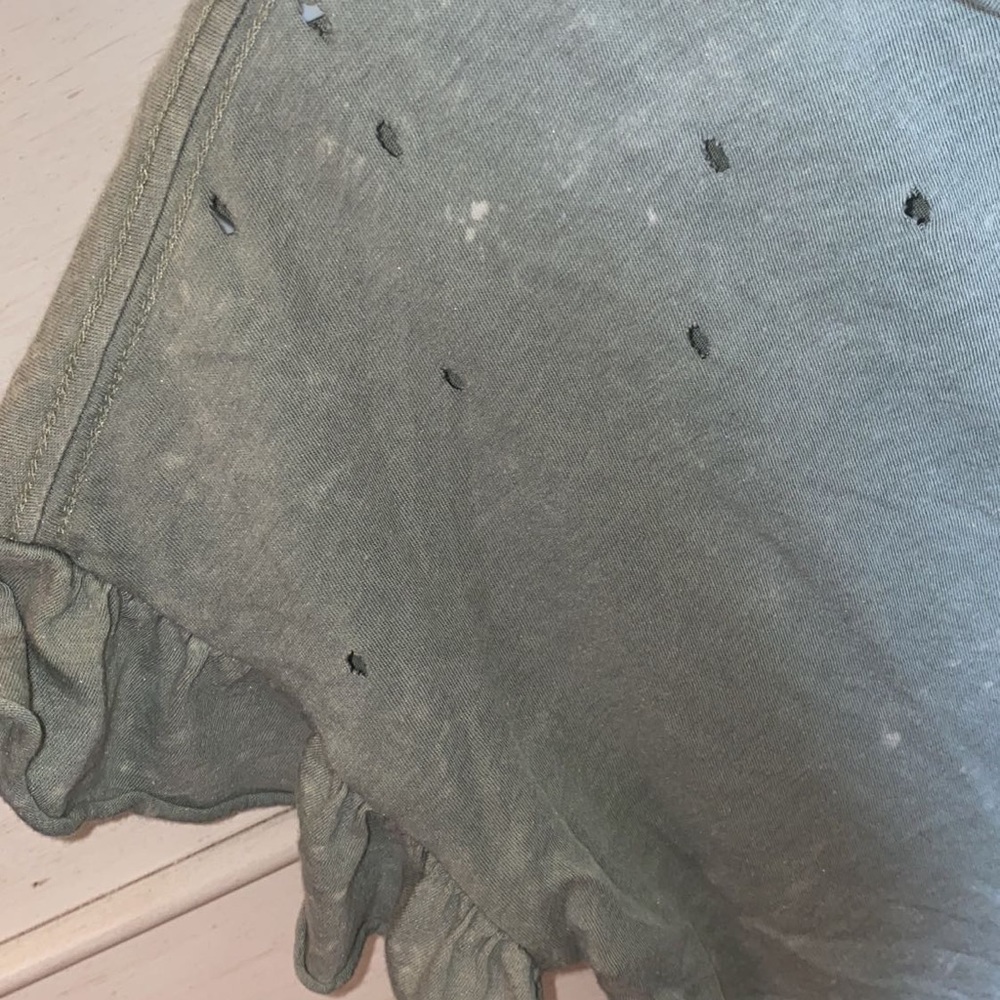 American Eagle Ruffled and Ripped Tee - Picture 2 of 3